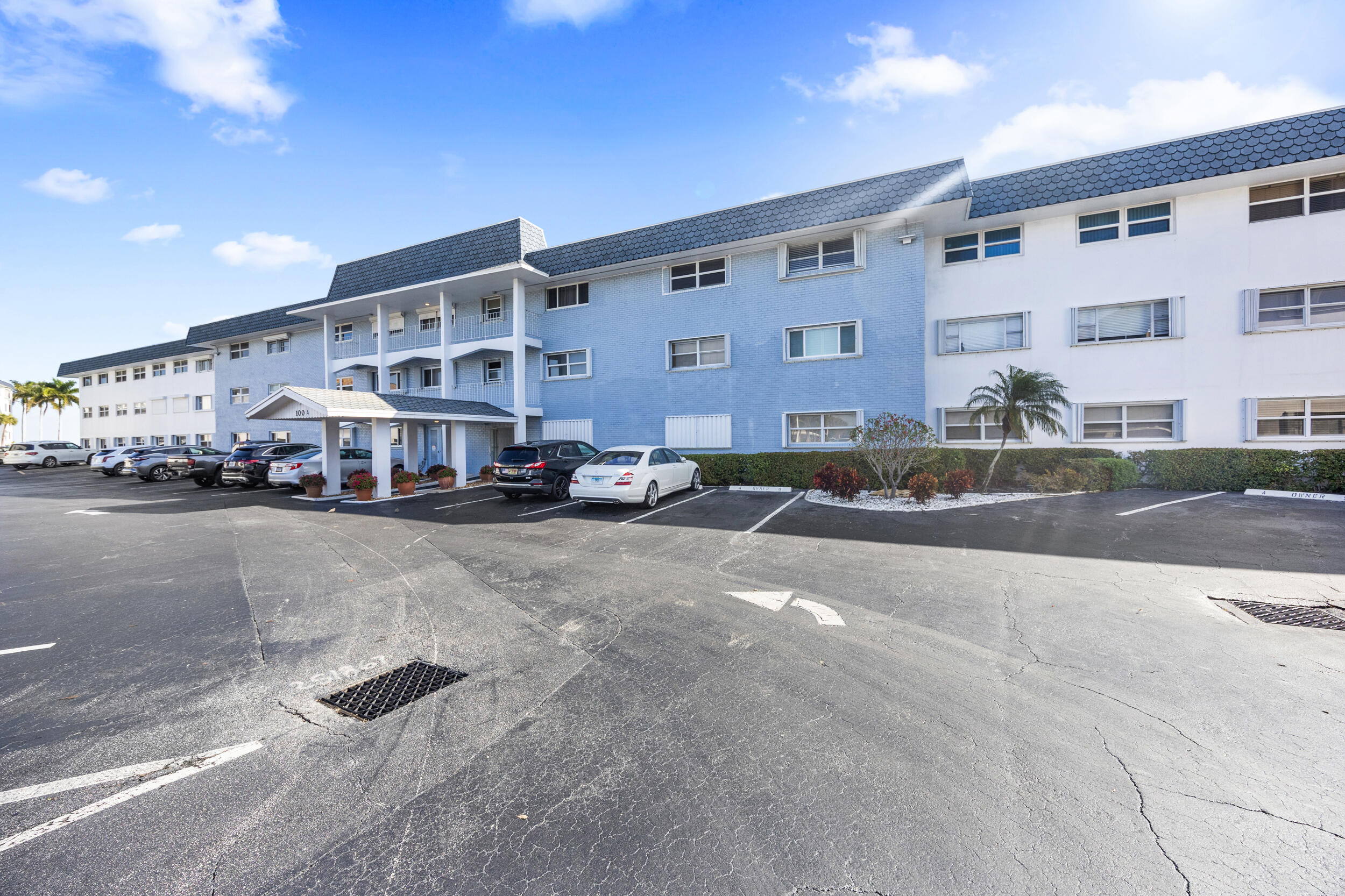 SHORE CLUB APTS A INC - Residential