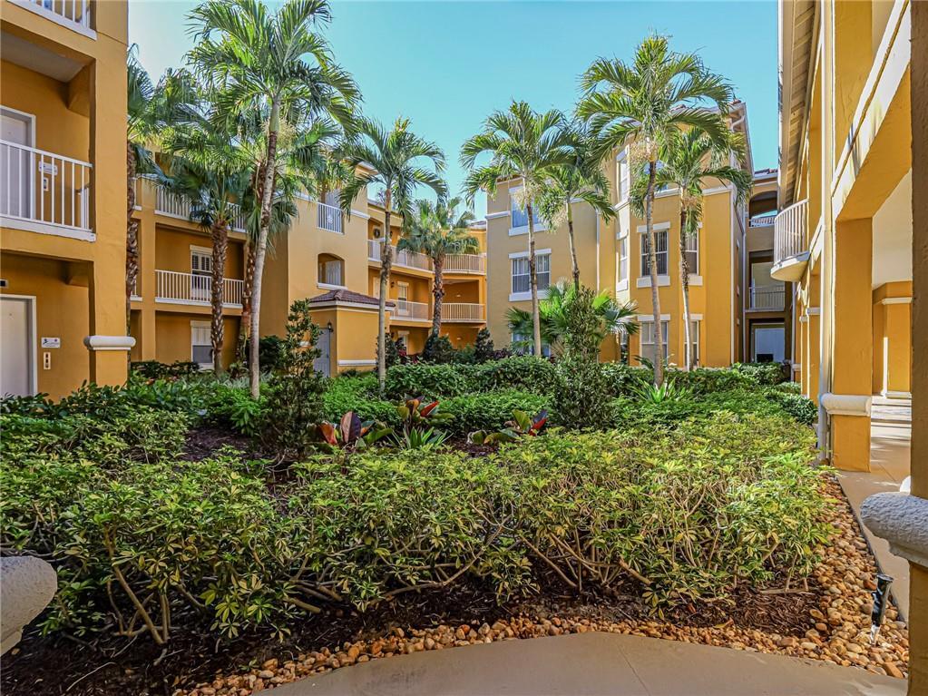 5045 Fairways Circle D207