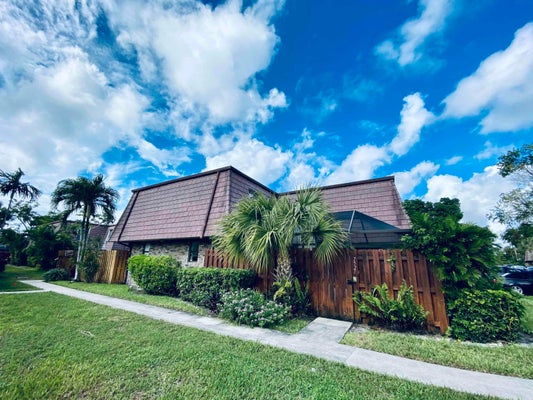 7527 COURTYARD RUN E, BOCA RATON, FL 33433 - Image 5ba340714d3dd093b5933d8f926a0421/1328048060