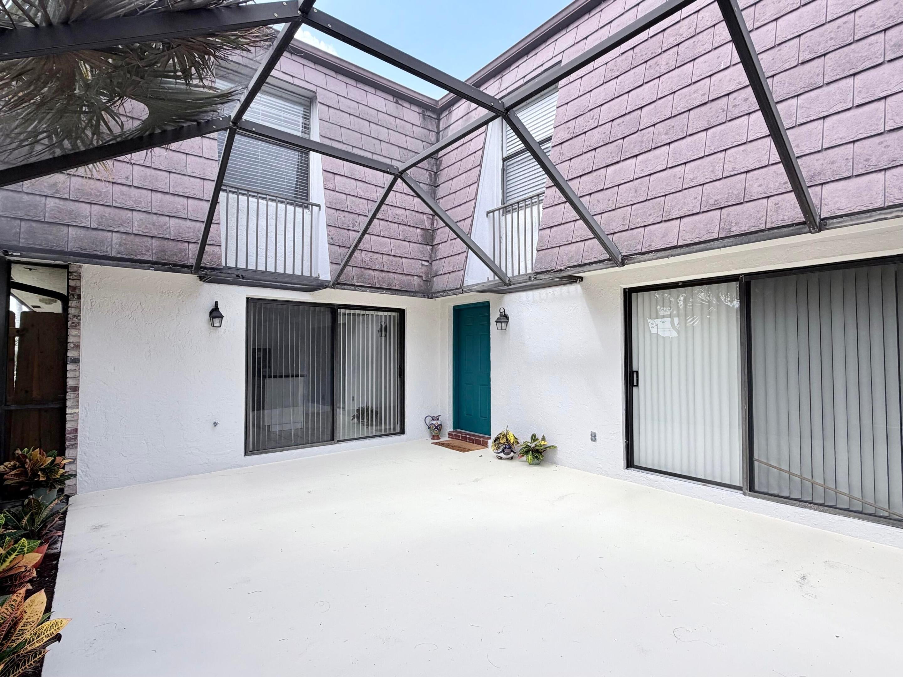 7527 COURTYARD Run E