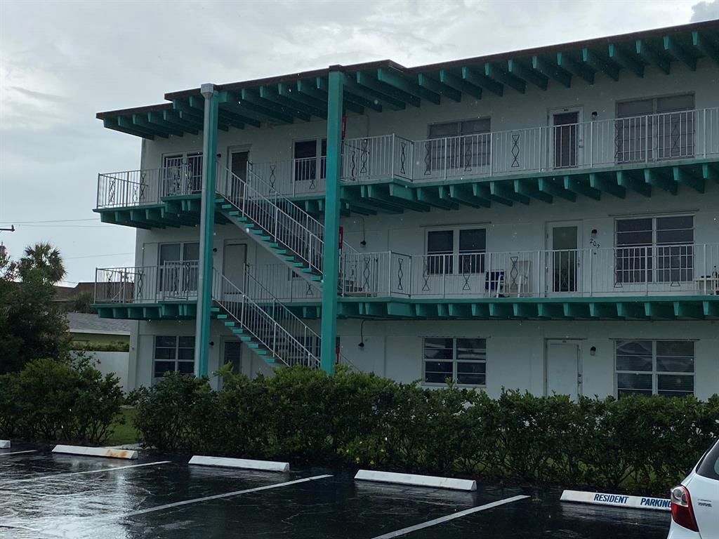 EMERALD HOUSE INC 219 LAKEVIEW AVE LANTANA FL - Residential