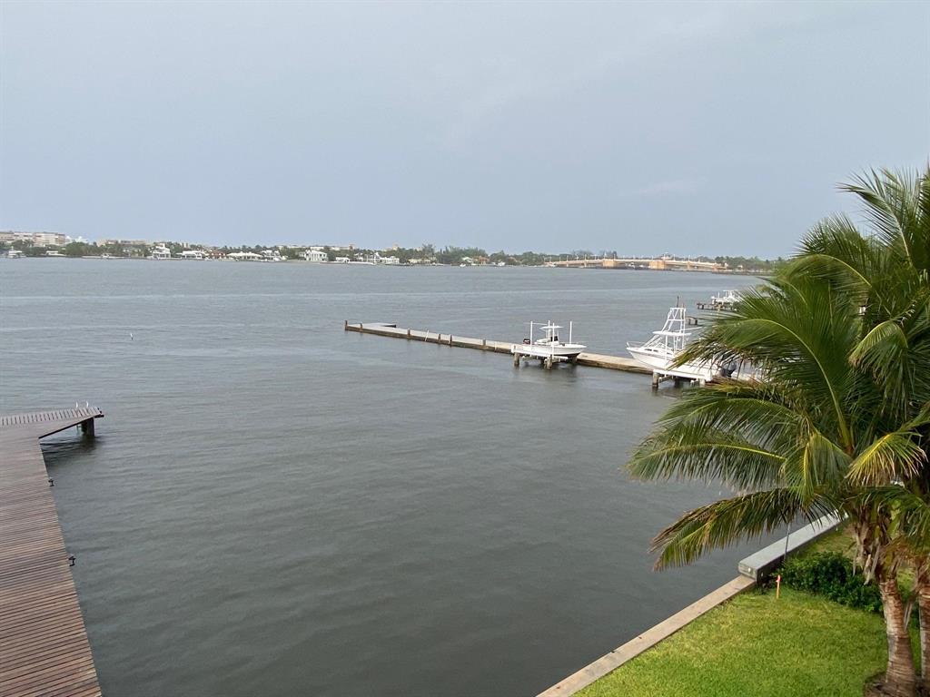 EMERALD HOUSE INC 219 LAKEVIEW AVE LANTANA FL - Residential