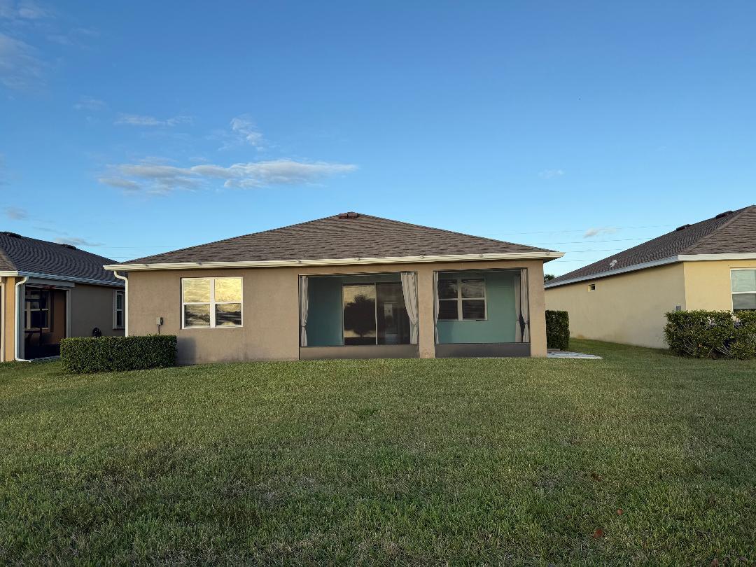 COVE AT FALCON TRACE - Residential Lease