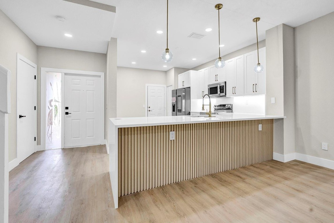 6366 Longboat Lane G104