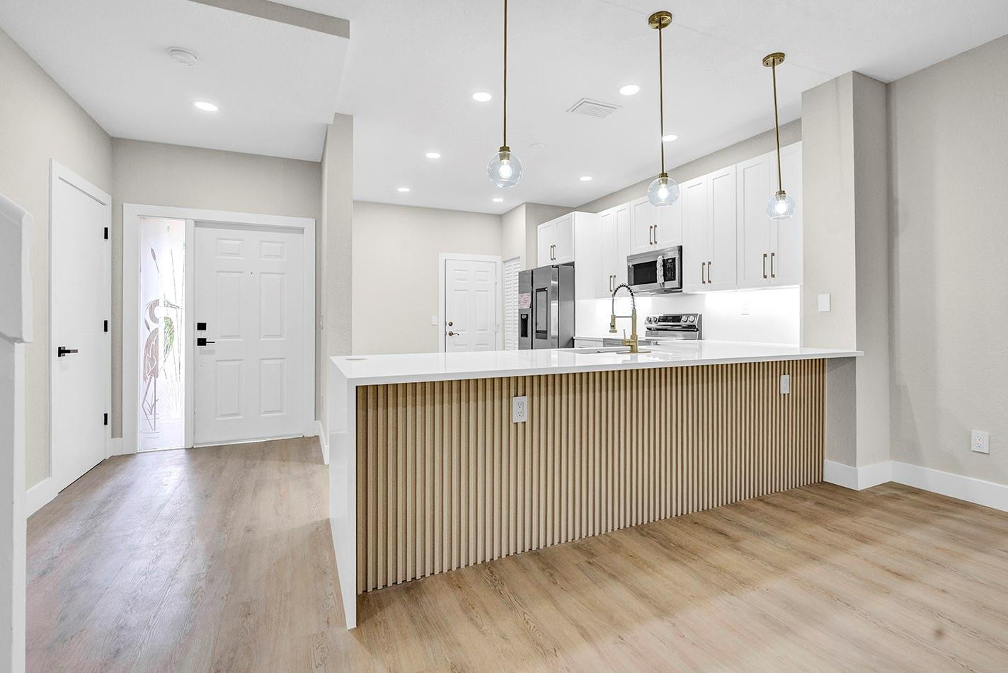 6366 Longboat Lane G104