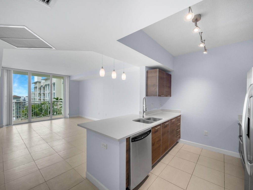 Photo of 480 HIBISCUS Street #918, West Palm Beach, FL 33401 (MLS # B26082974)