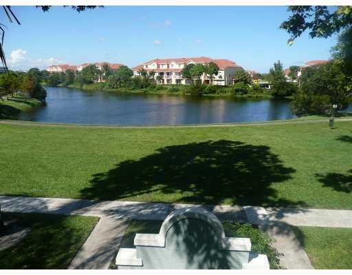 BAHIA AT DELRAY CONDO - Residential