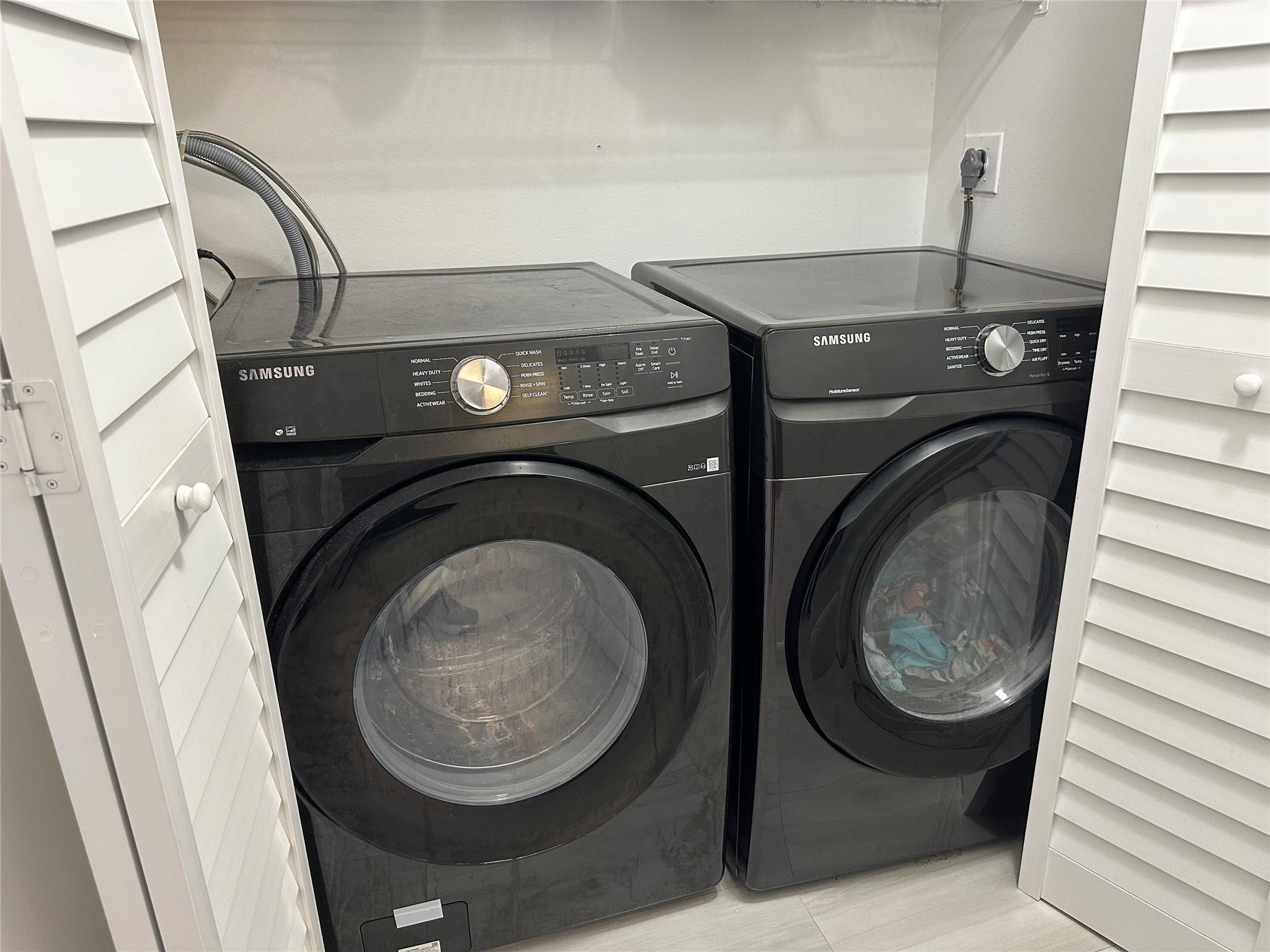 Pembroke Lakes Sec Eight - Residential