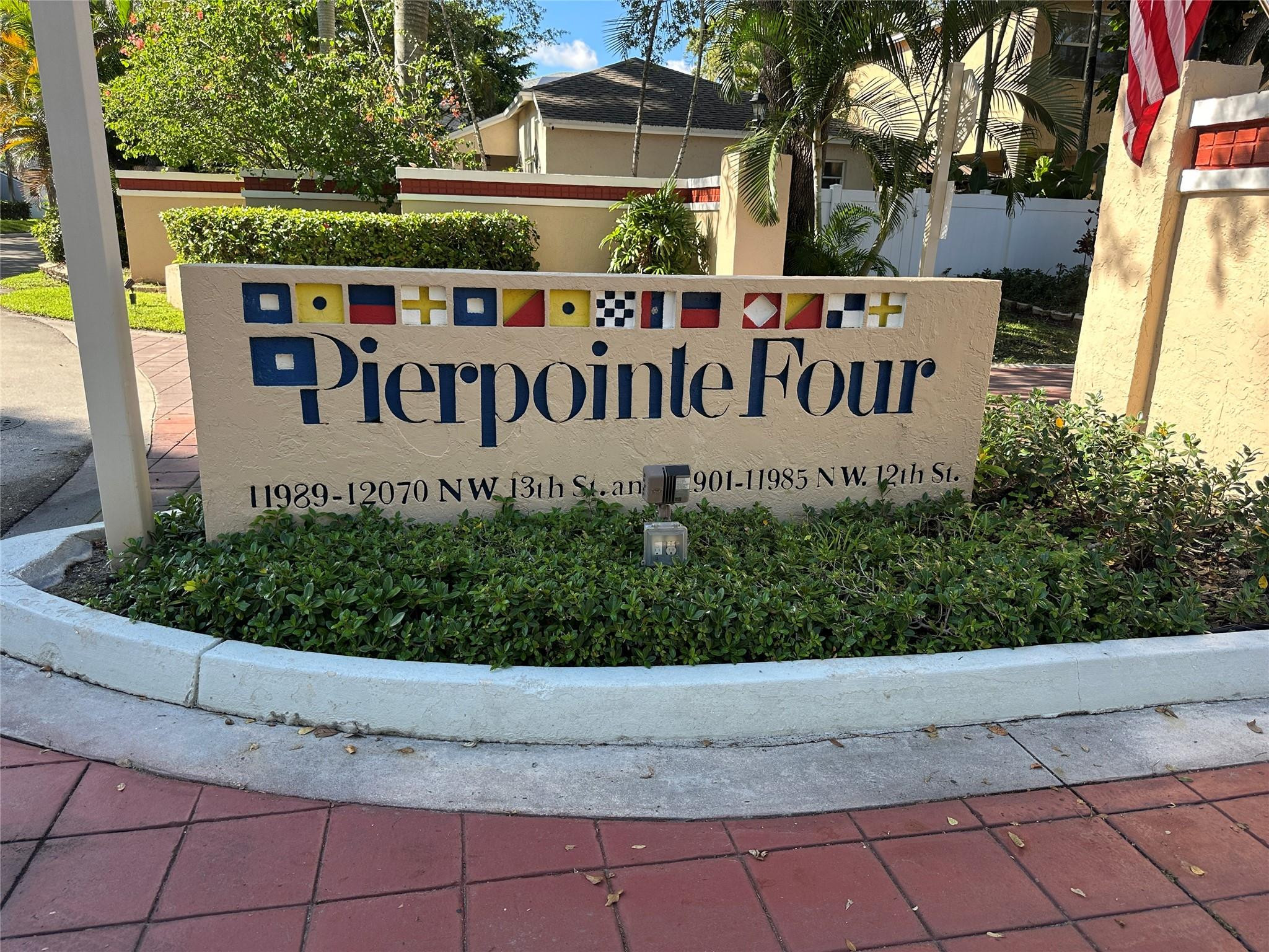 Pembroke Lakes Sec Eight - Residential