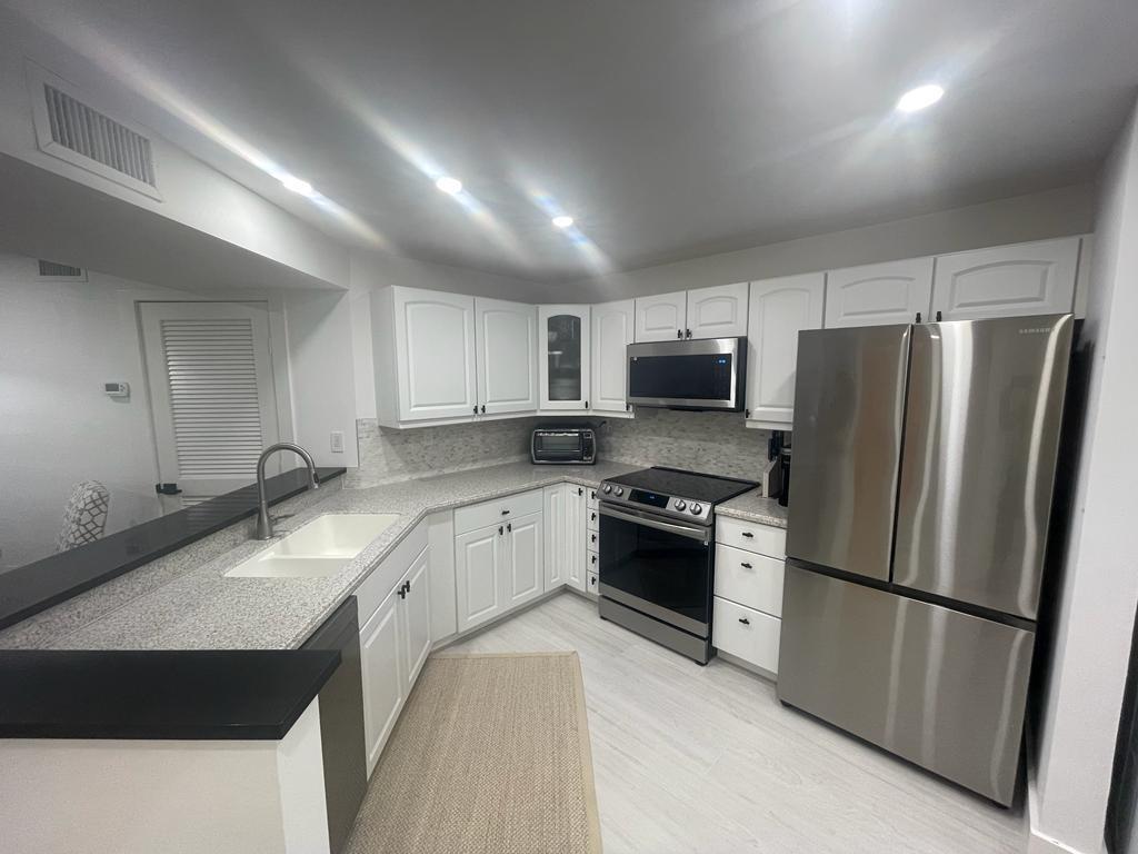 HIBISCUS BY THE SEA CONDO - Residential Lease