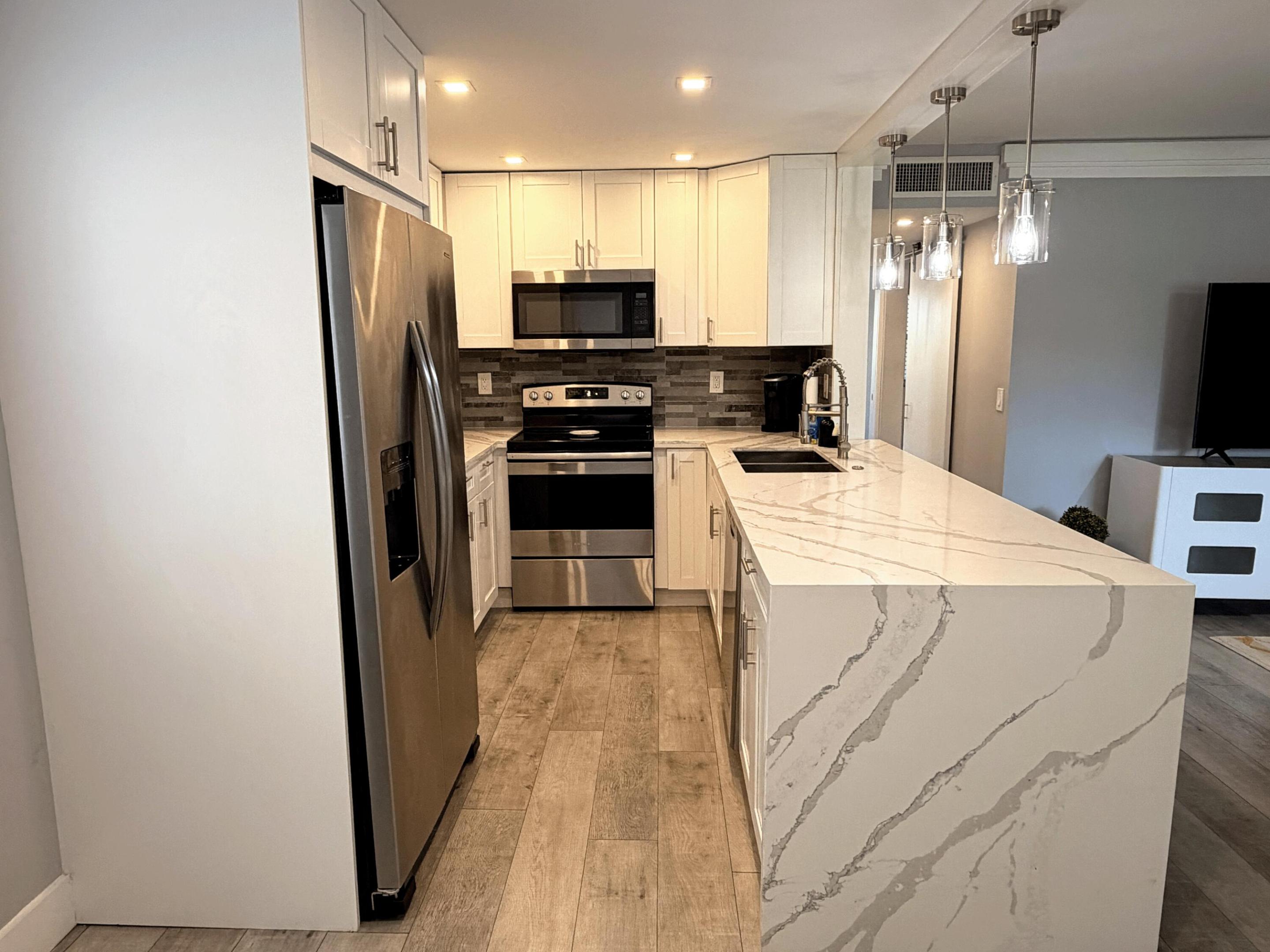 KINGS POINT BURGUNDY CONDOS - Residential