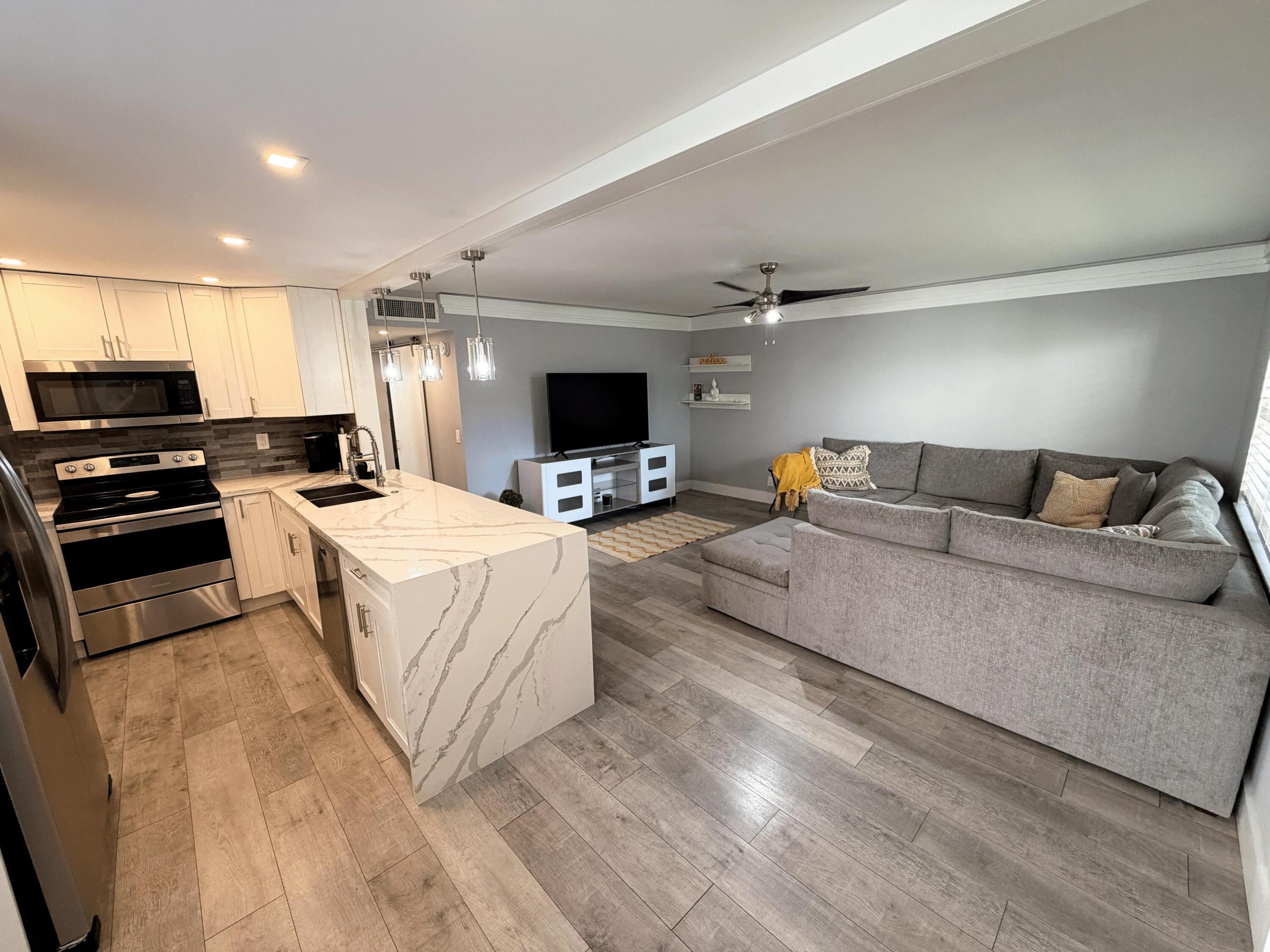 KINGS POINT BURGUNDY CONDOS - Residential