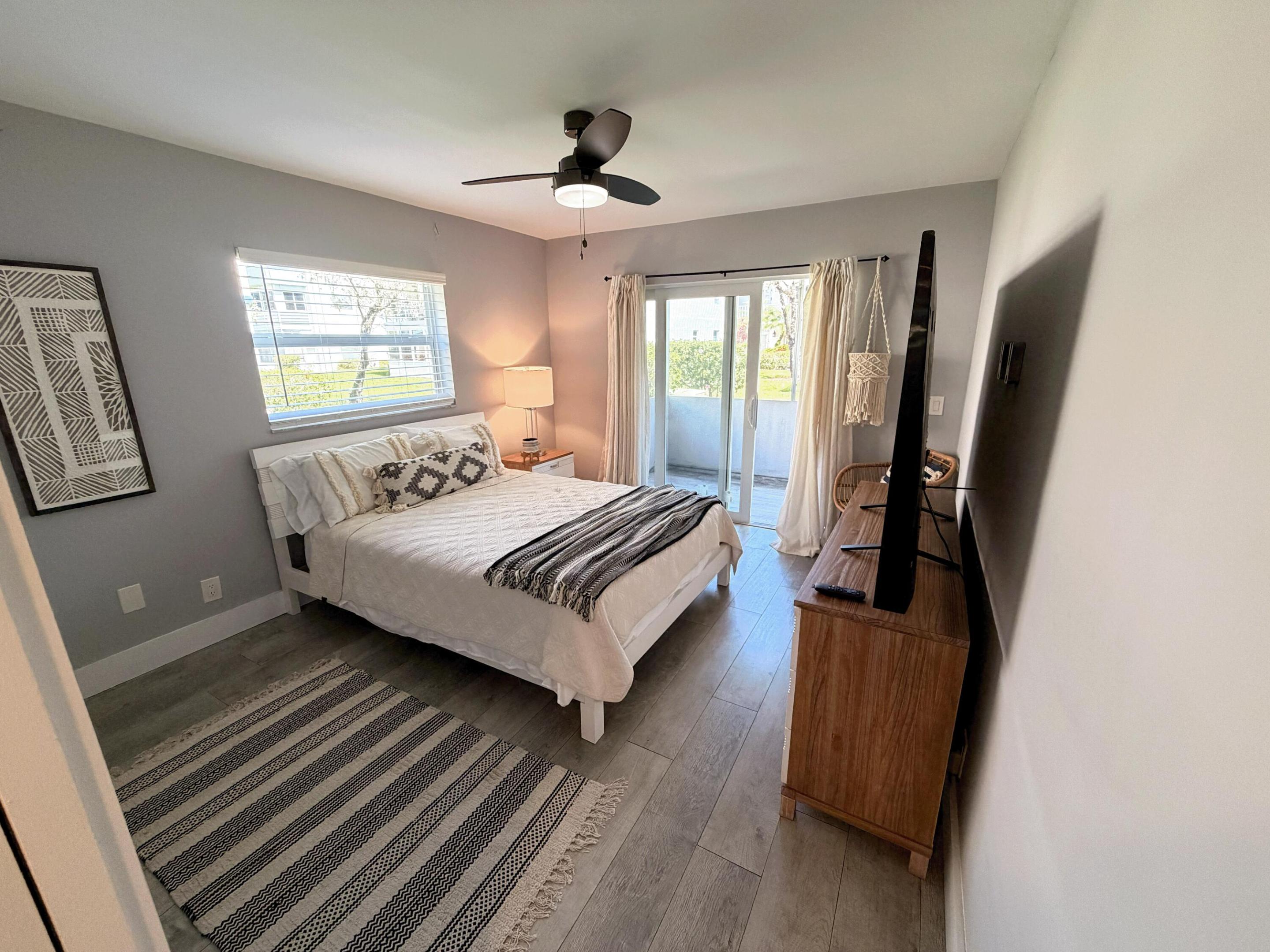 KINGS POINT BURGUNDY CONDOS - Residential