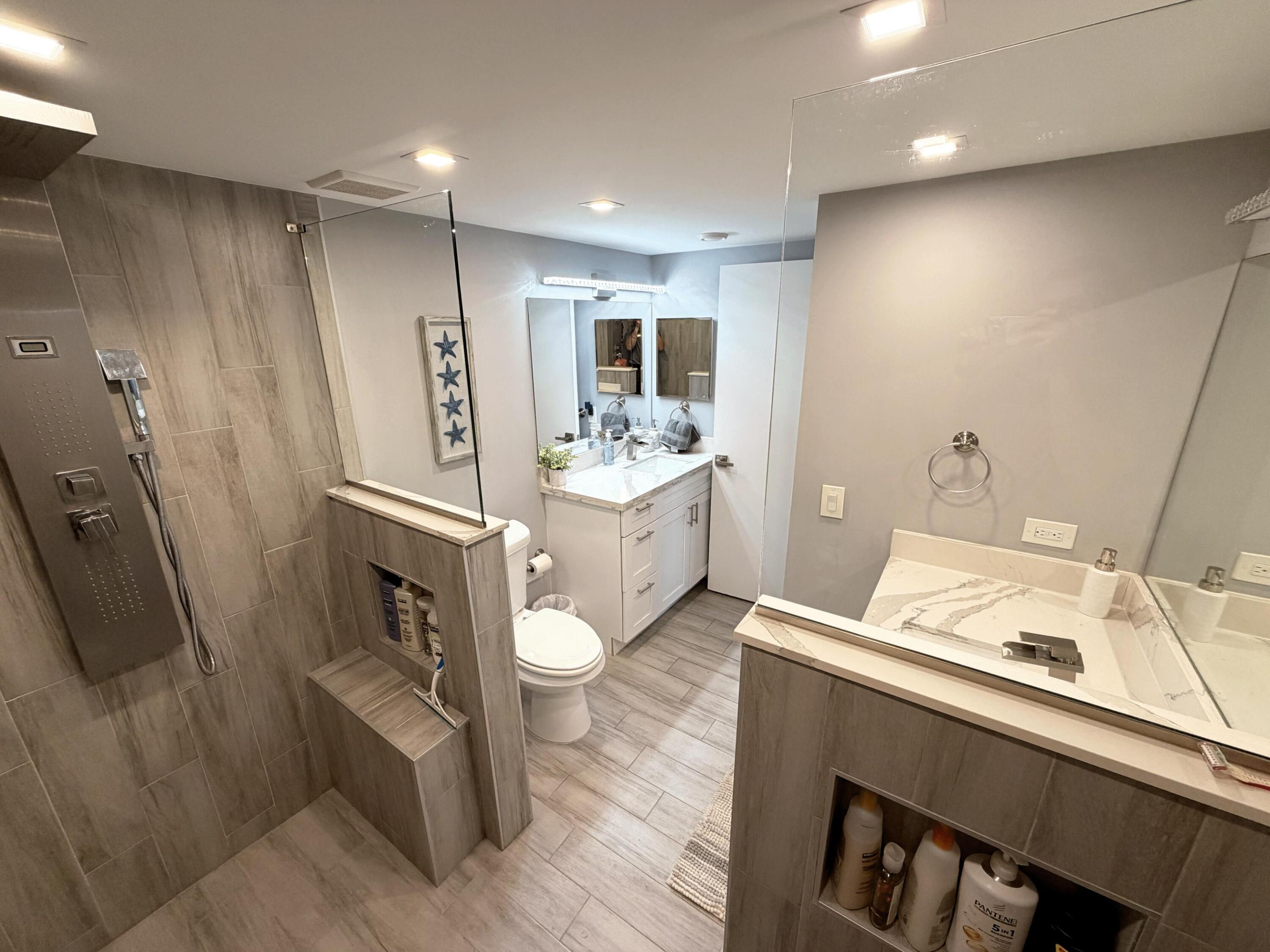 KINGS POINT BURGUNDY CONDOS - Residential