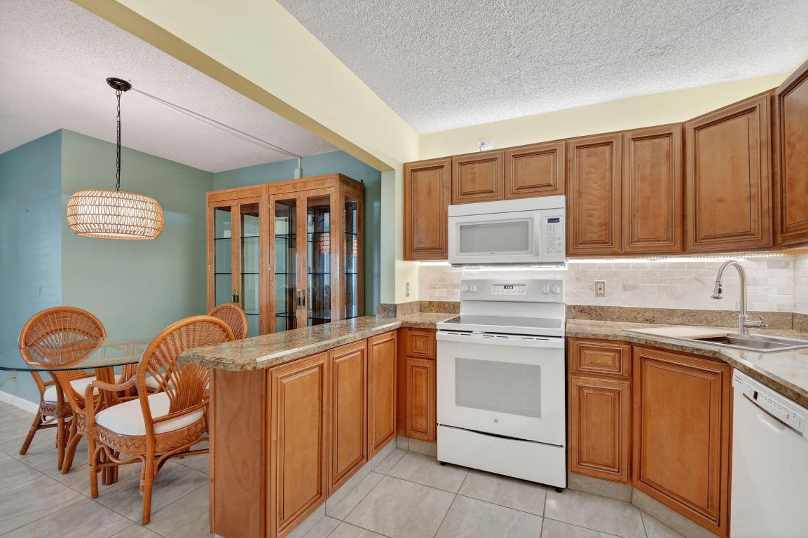 PINE RIDGE III CONDO - Residential