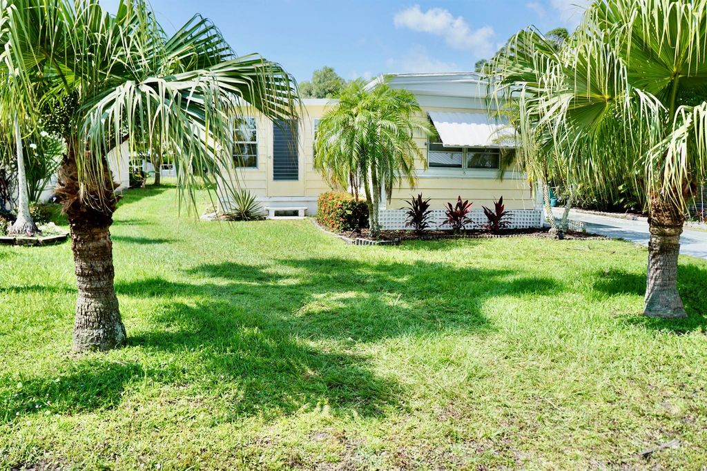 Photo of 29 El Camino Real Real, Port Saint Lucie, FL 34952 (MLS # R10910964)