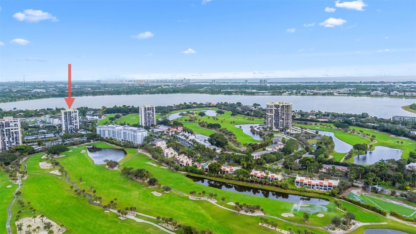 2400 Presidential Way 1502