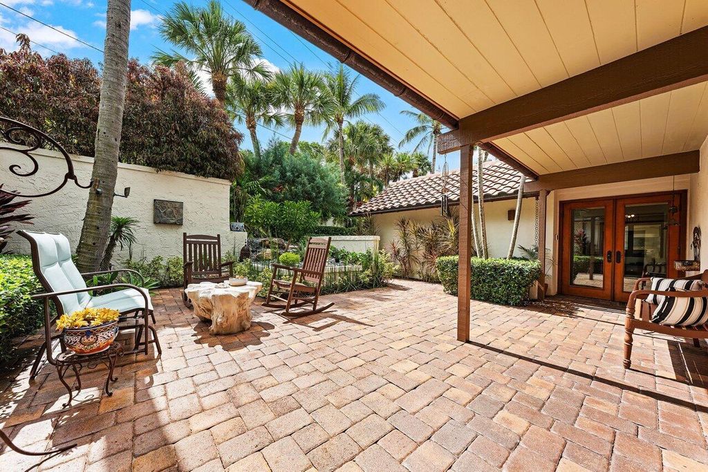 Photo of 109 Rainbow Fish Circle, Jupiter, FL 33477 (MLS # R11098538)