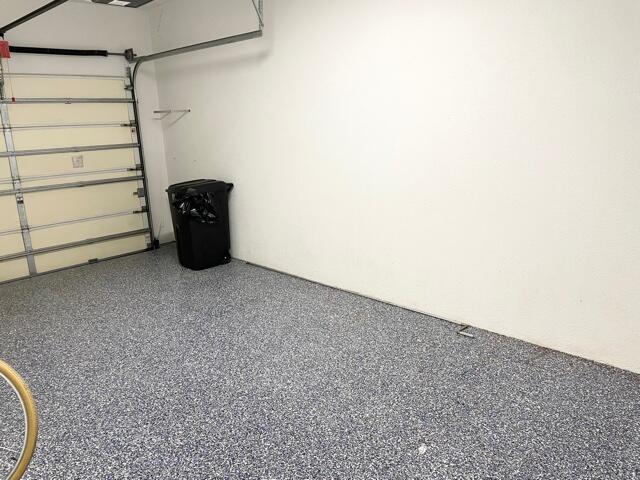 CATALINA LAKES - Residential Lease