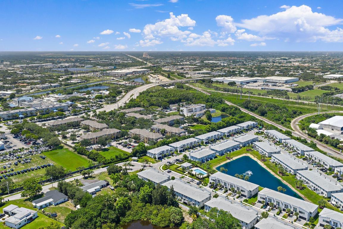 ENCLAVE AT MANGONIA PARK - Residential