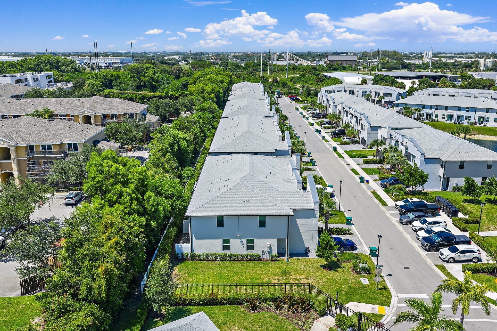 ENCLAVE AT MANGONIA PARK - Residential