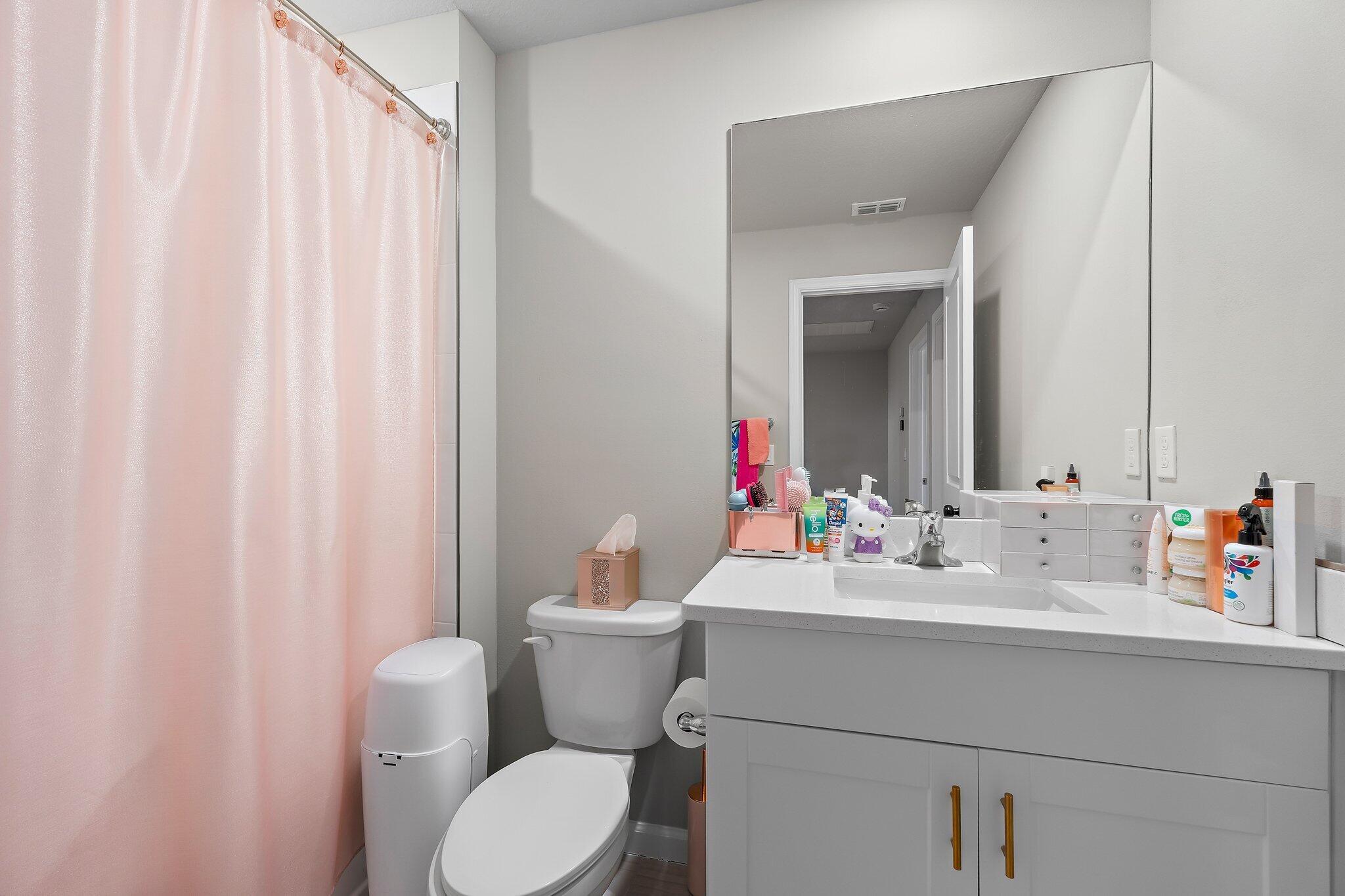 ENCLAVE AT MANGONIA PARK - Residential