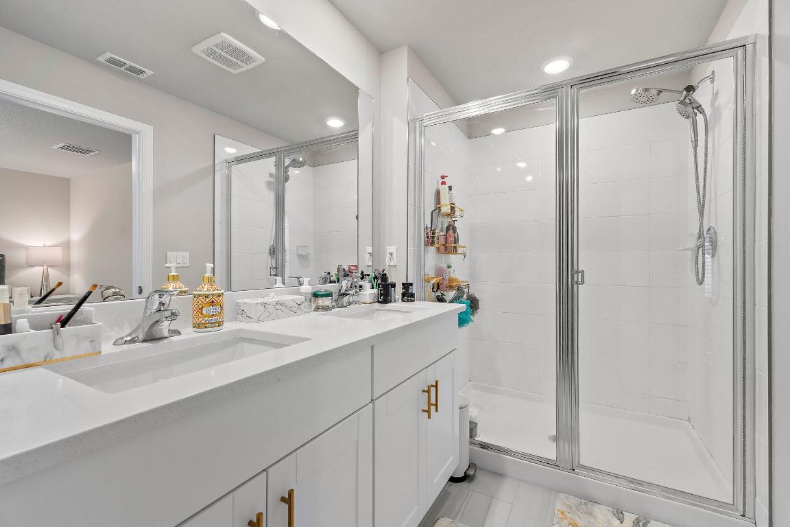 ENCLAVE AT MANGONIA PARK - Residential