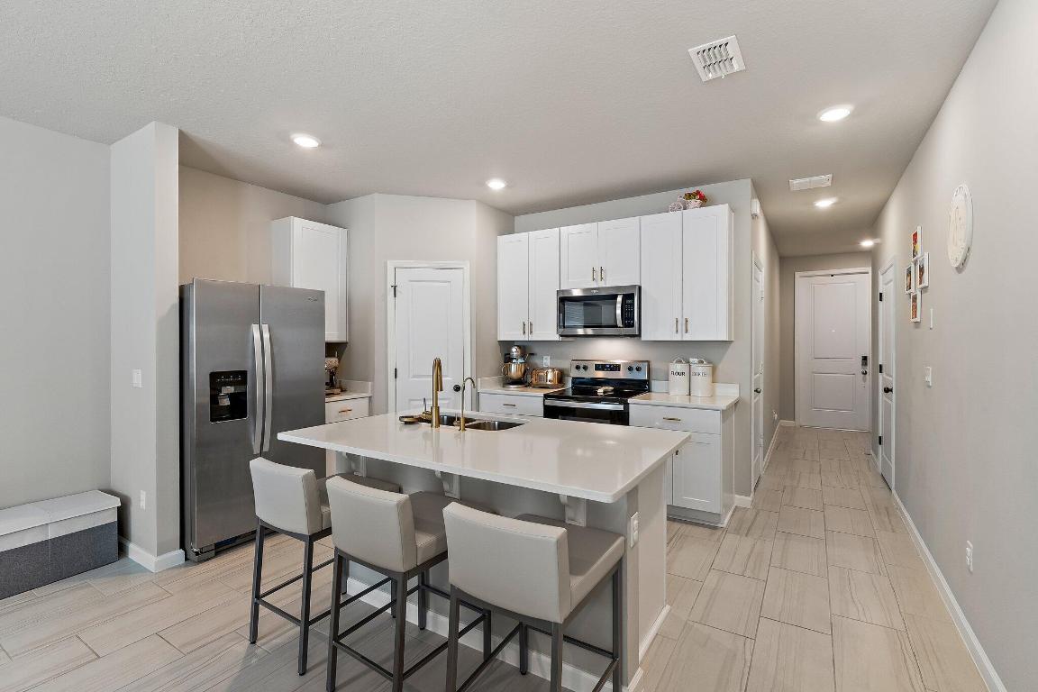 ENCLAVE AT MANGONIA PARK - Residential