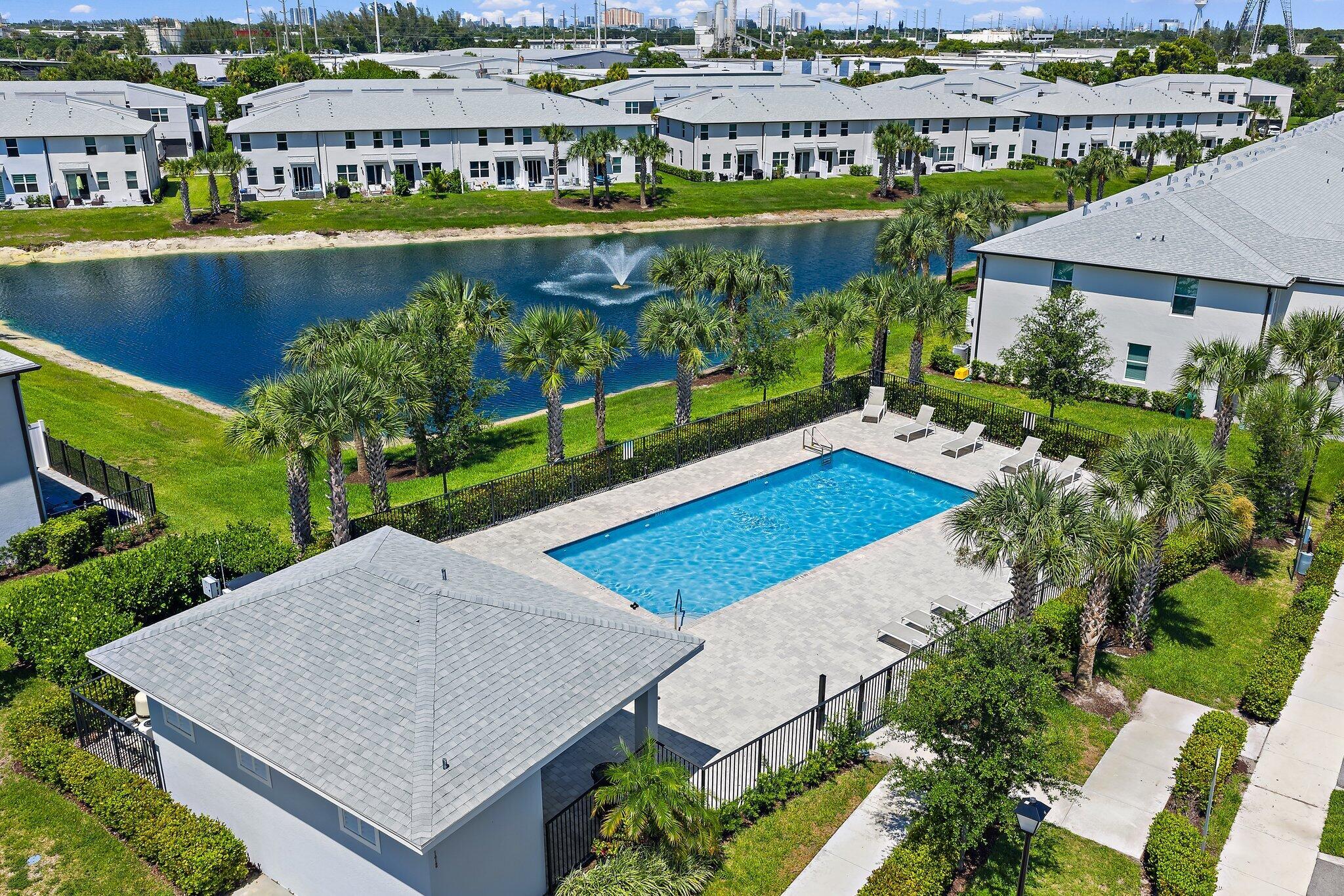 ENCLAVE AT MANGONIA PARK - Residential