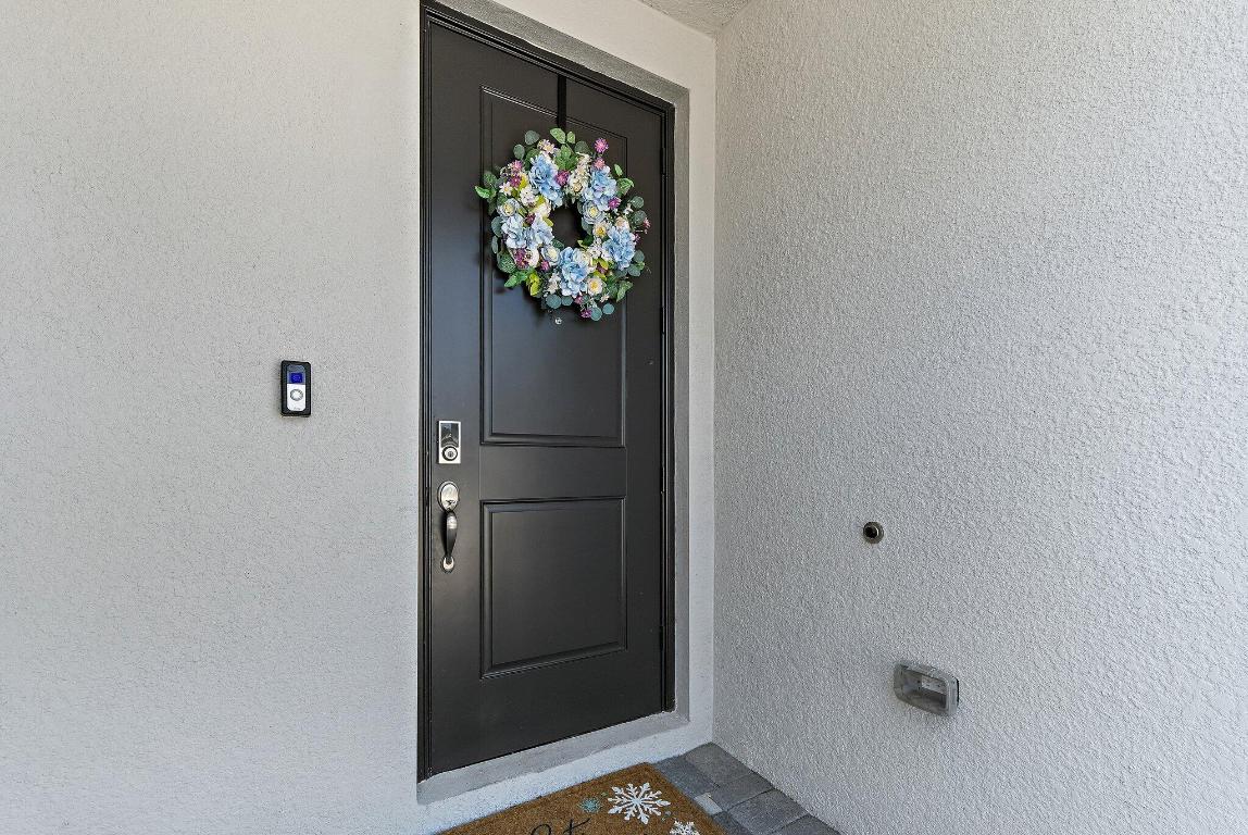 ENCLAVE AT MANGONIA PARK - Residential