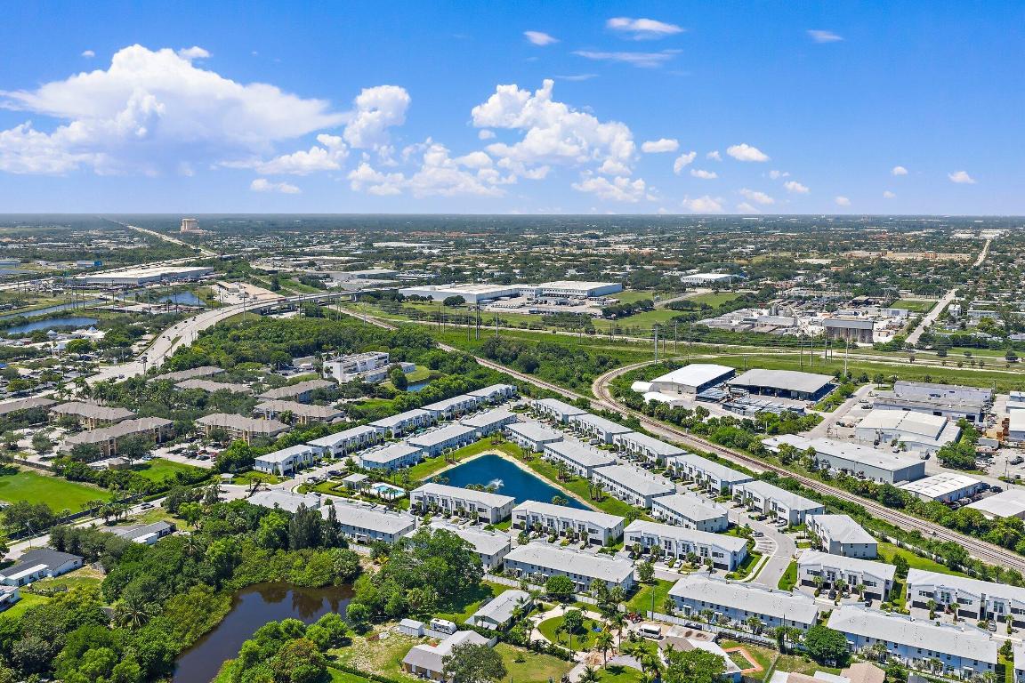 ENCLAVE AT MANGONIA PARK - Residential