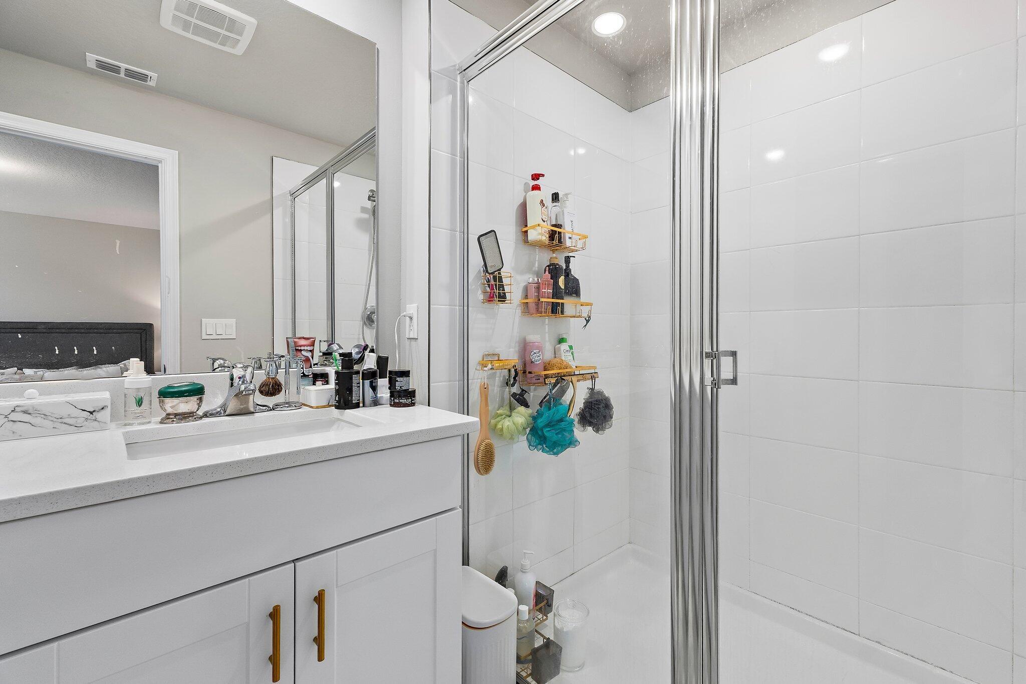 ENCLAVE AT MANGONIA PARK - Residential