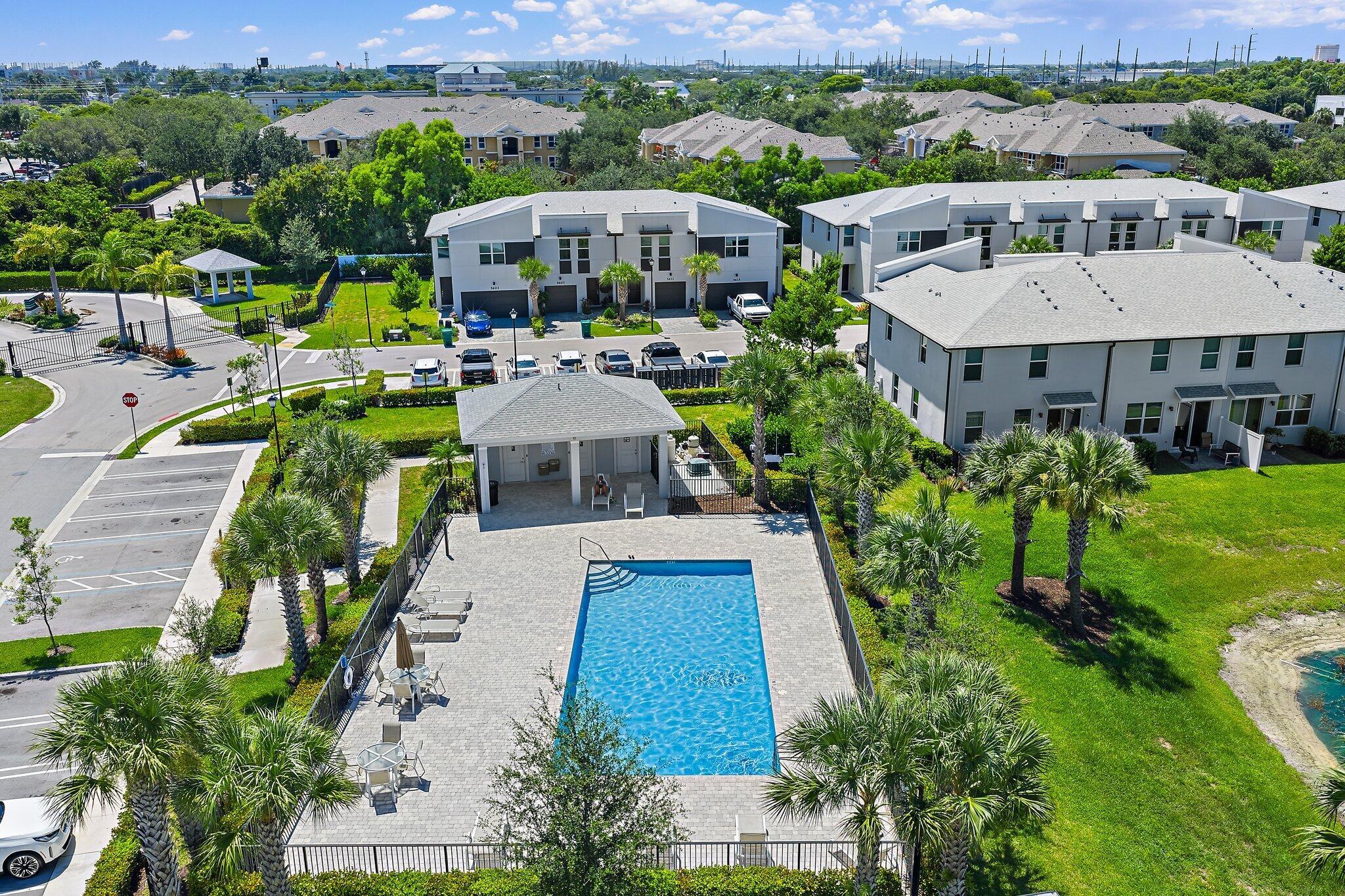 ENCLAVE AT MANGONIA PARK - Residential