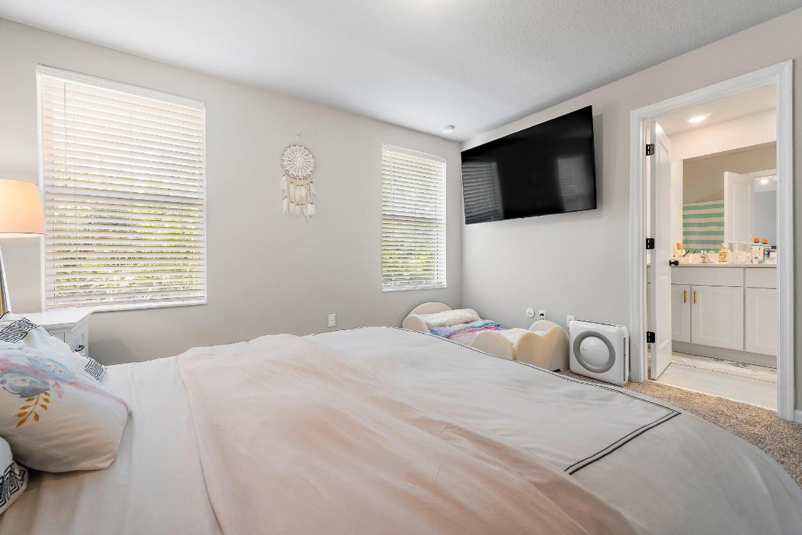 ENCLAVE AT MANGONIA PARK - Residential