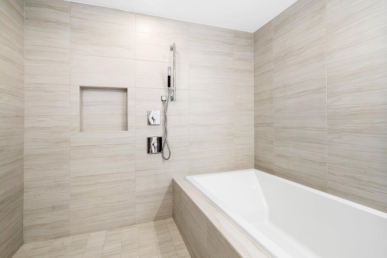 RIVA CONDOMINIUM - Residential