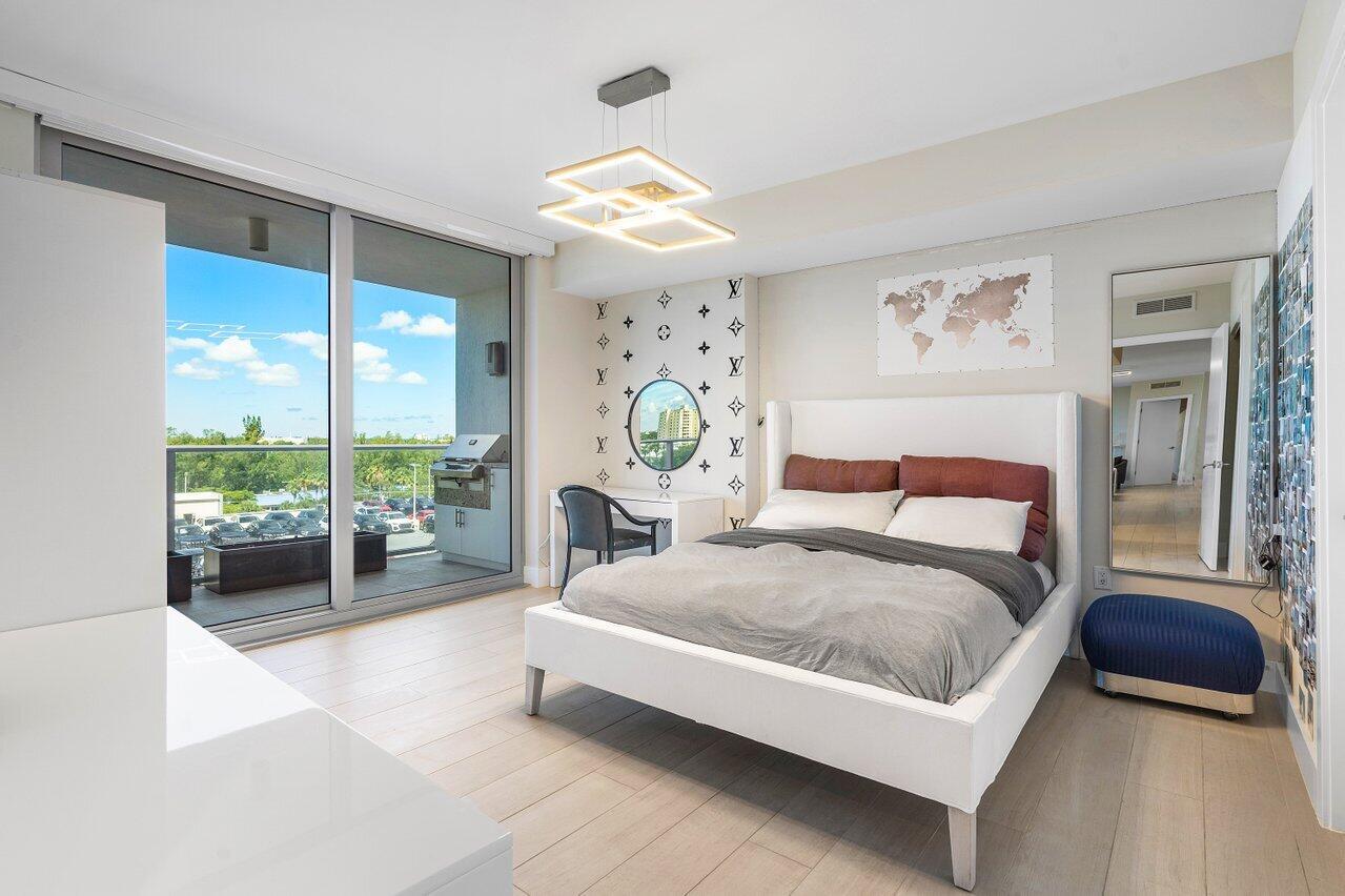 RIVA CONDOMINIUM - Residential