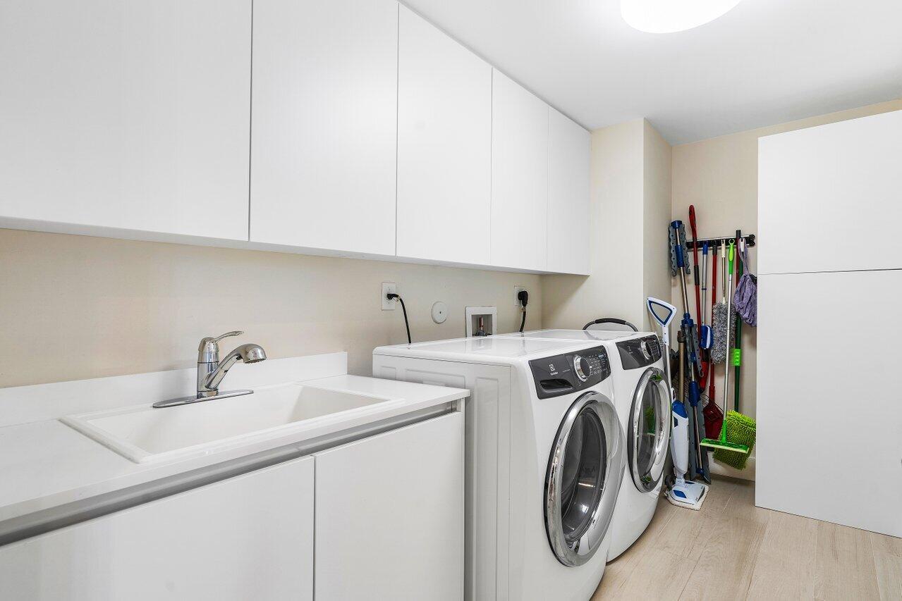 RIVA CONDOMINIUM - Residential