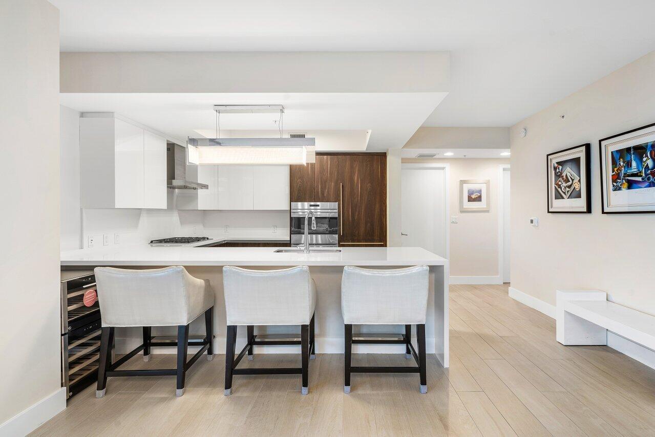 RIVA CONDOMINIUM - Residential