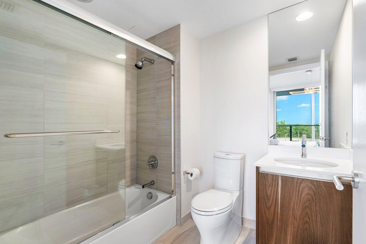 RIVA CONDOMINIUM - Residential