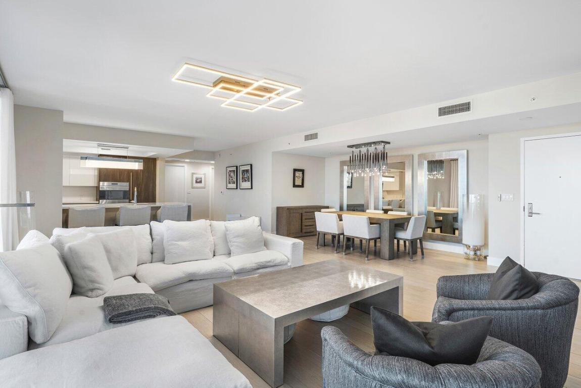 1180 N Federal Highway 707