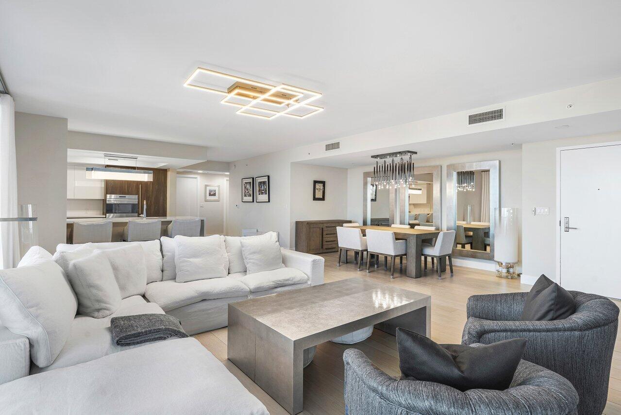 1180 N Federal Highway 707