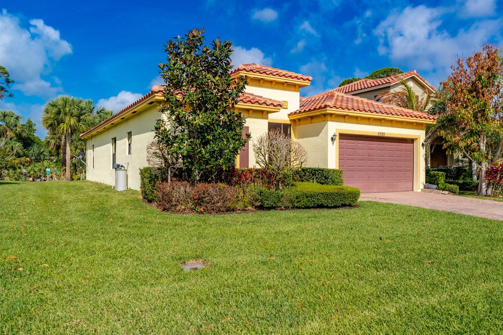 Photo of 5585 40th Avenue, Vero Beach, FL 32967 (MLS # B26010306)