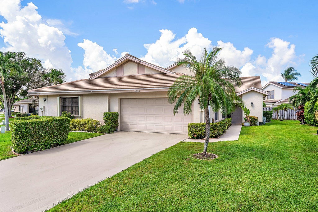 Photo of 4830 BRIGHTON LAKES Boulevard, Boynton Beach, FL 33436 (MLS # B26072111)