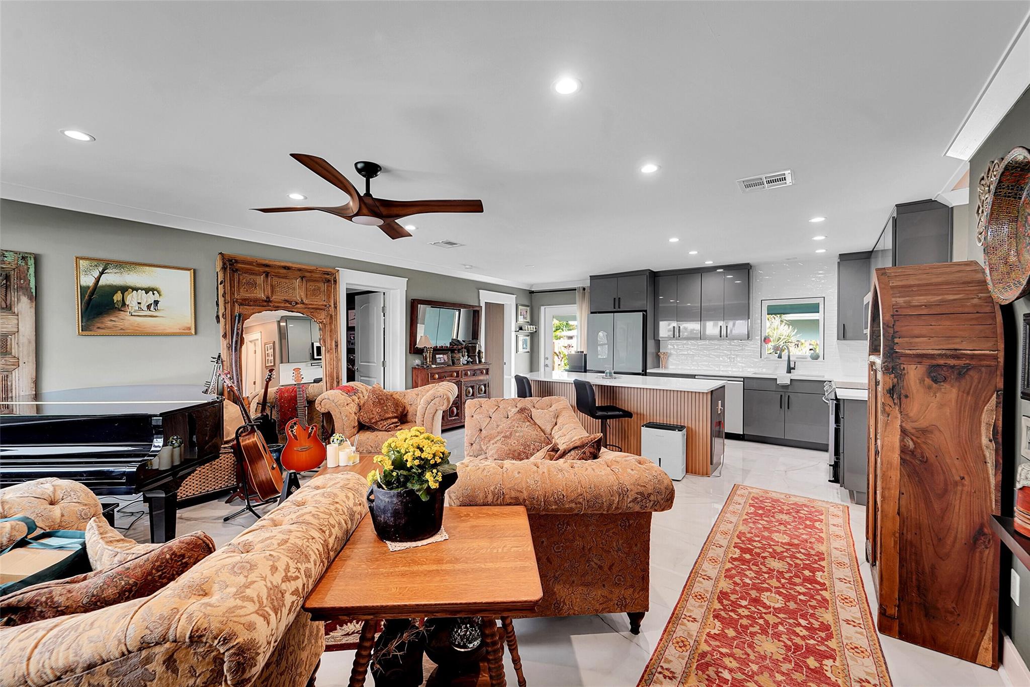 240 SE 15th Ave