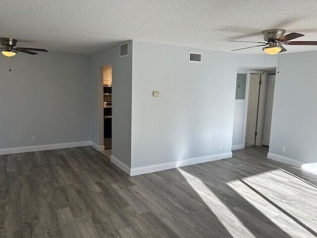 Photo of 12422 Alternate A1a #Q7, Palm Beach Gardens, FL 33410 (MLS # R11121683)