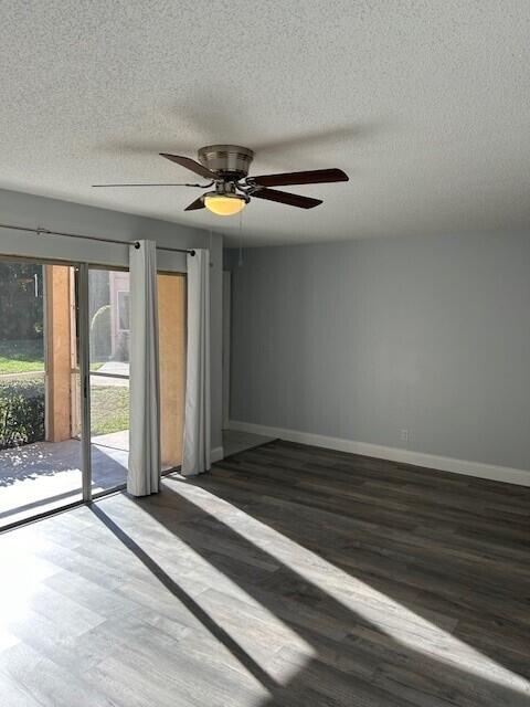 Photo of 12422 Alternate A1a #Q7, Palm Beach Gardens, FL 33410 (MLS # R11121683)