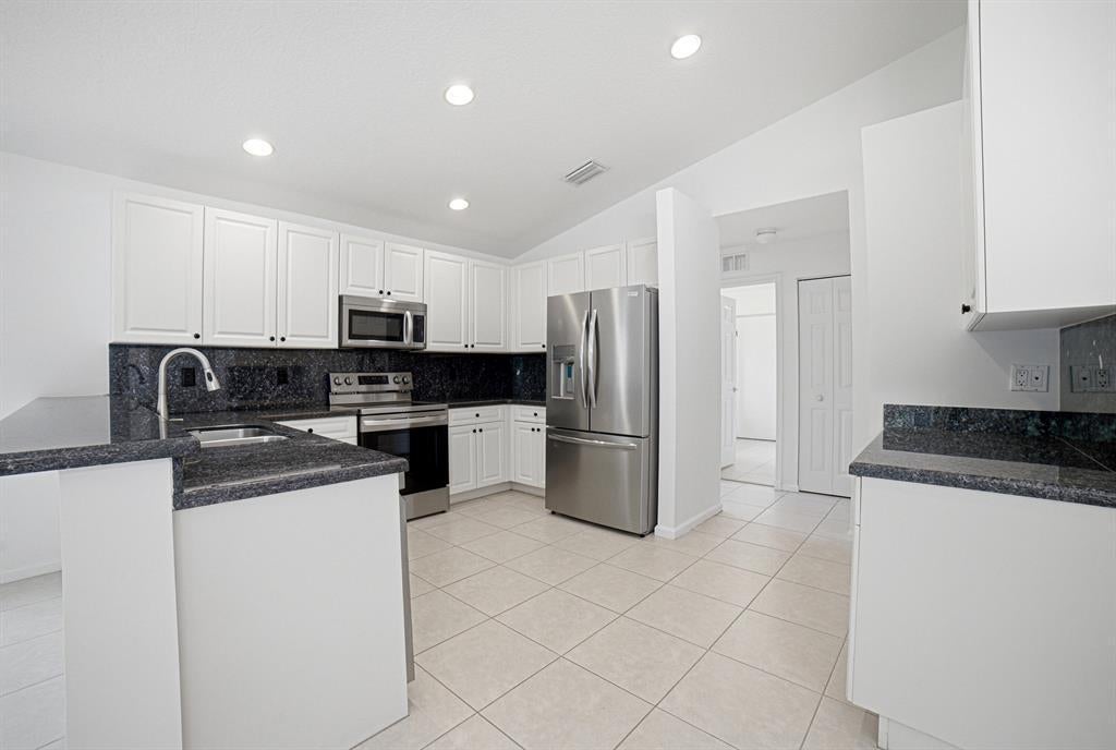 7639 Tarpon Cove Circle