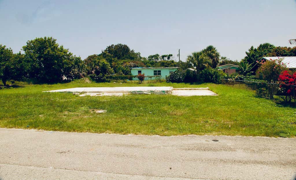 Photo of 8480 SE Citrus Way, Hobe Sound, FL 33455 (MLS # B26050541)