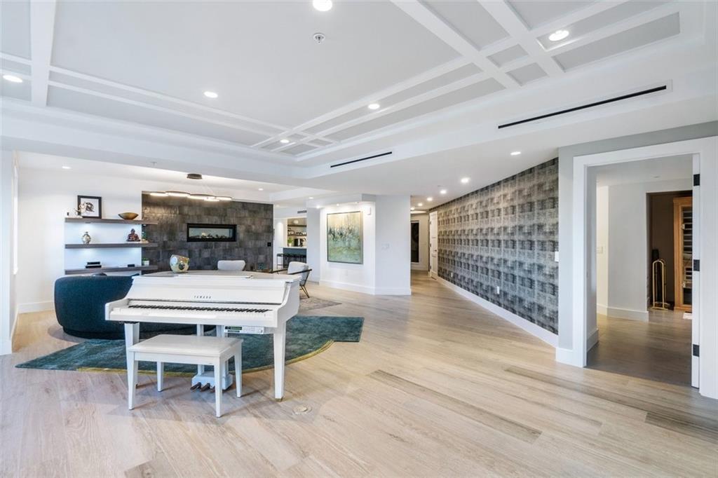 The Pointe - Residential