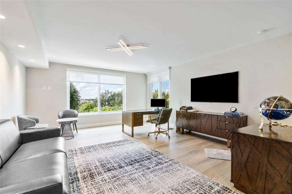 The Pointe - Residential